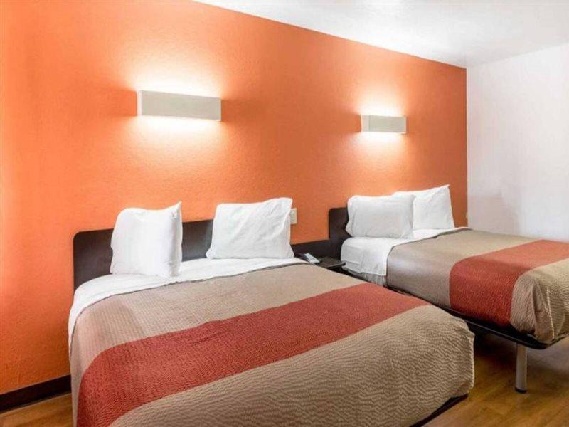 Motel 6 Seguin Tx Экстерьер фото