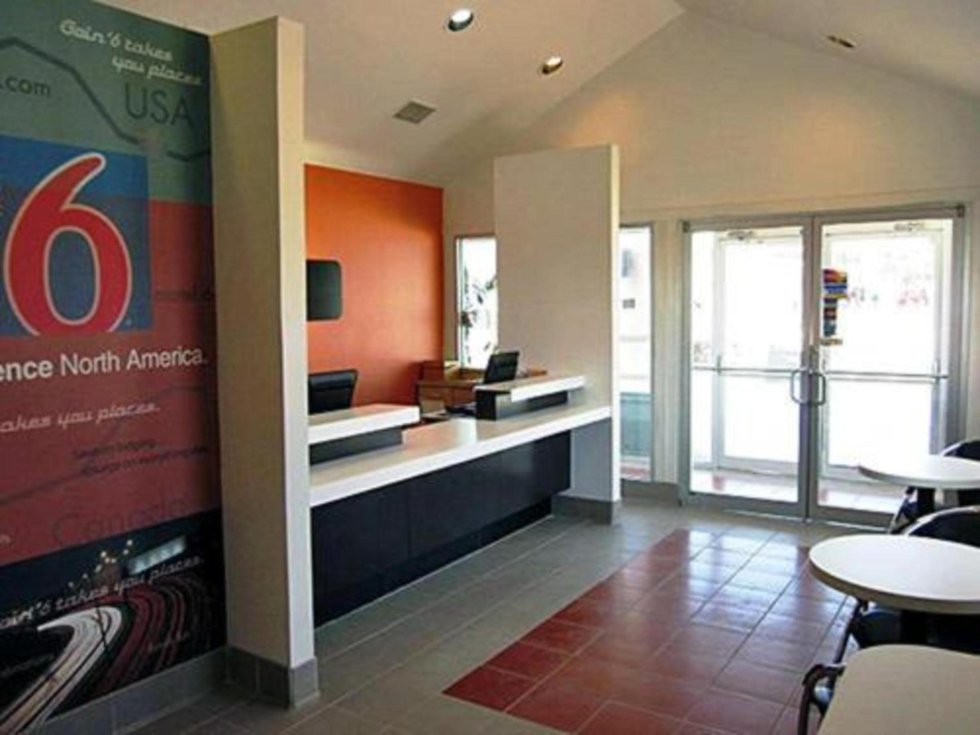 Motel 6 Seguin Tx Экстерьер фото