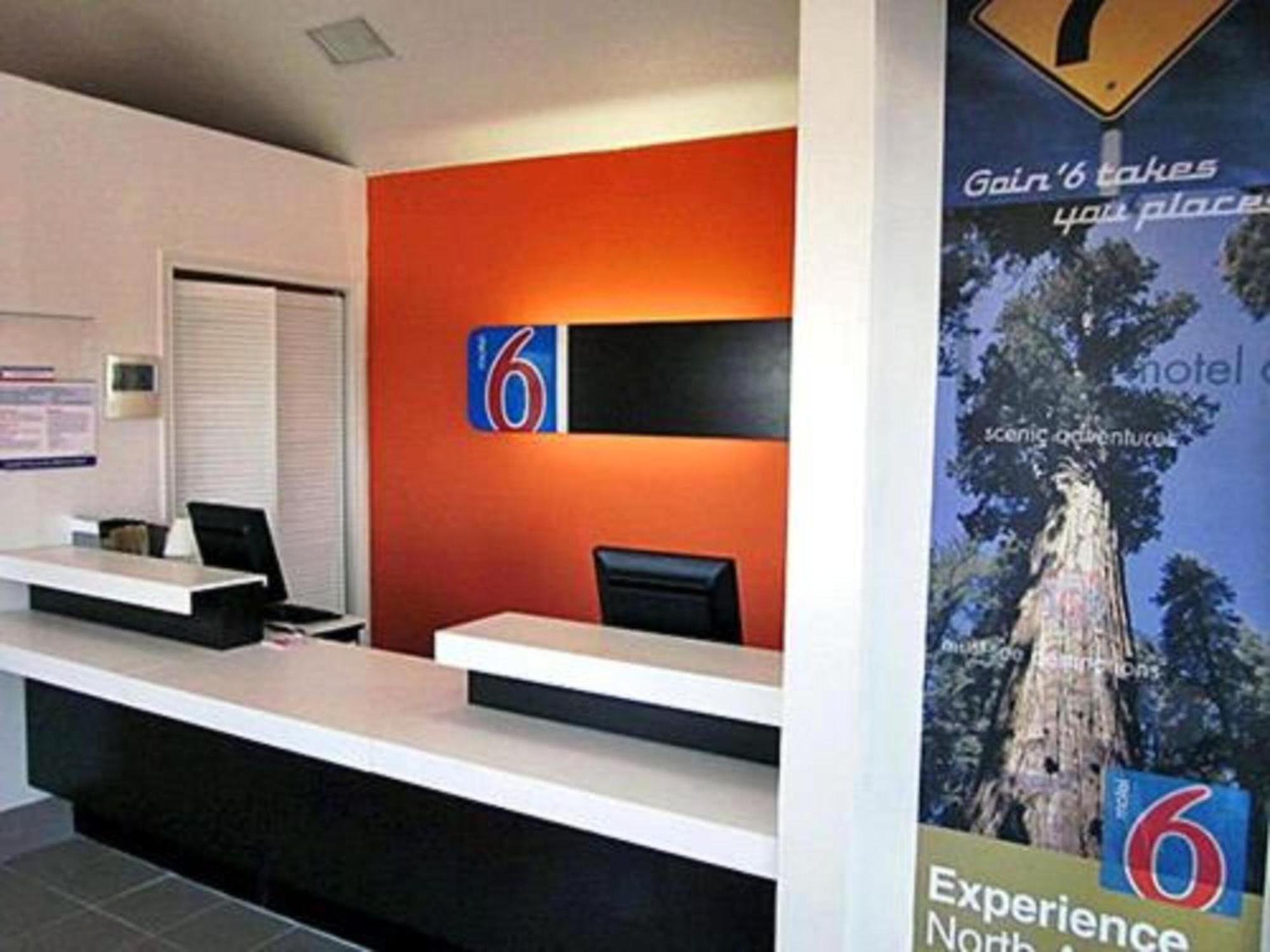 Motel 6 Seguin Tx Экстерьер фото