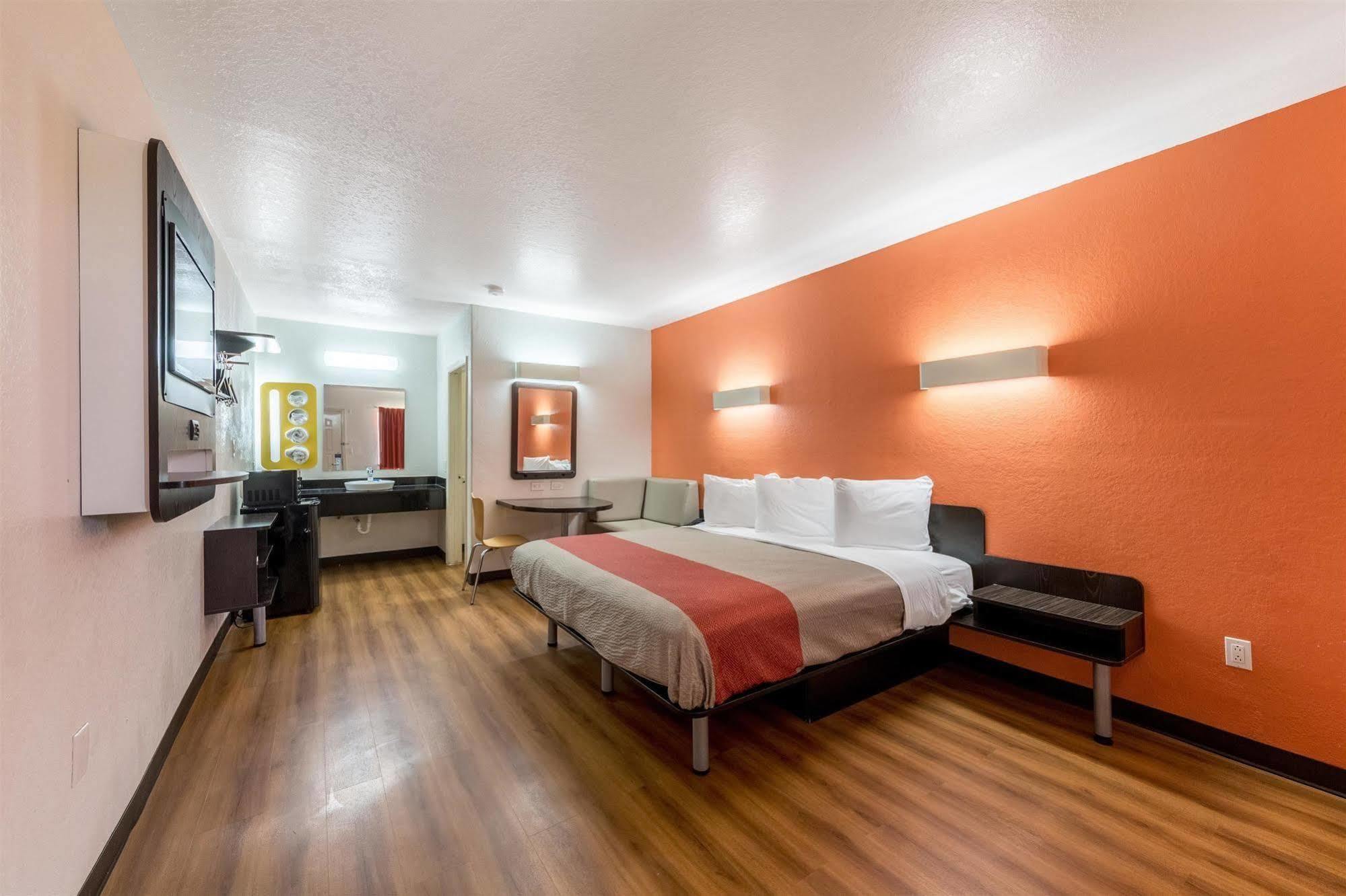 Motel 6 Seguin Tx Экстерьер фото