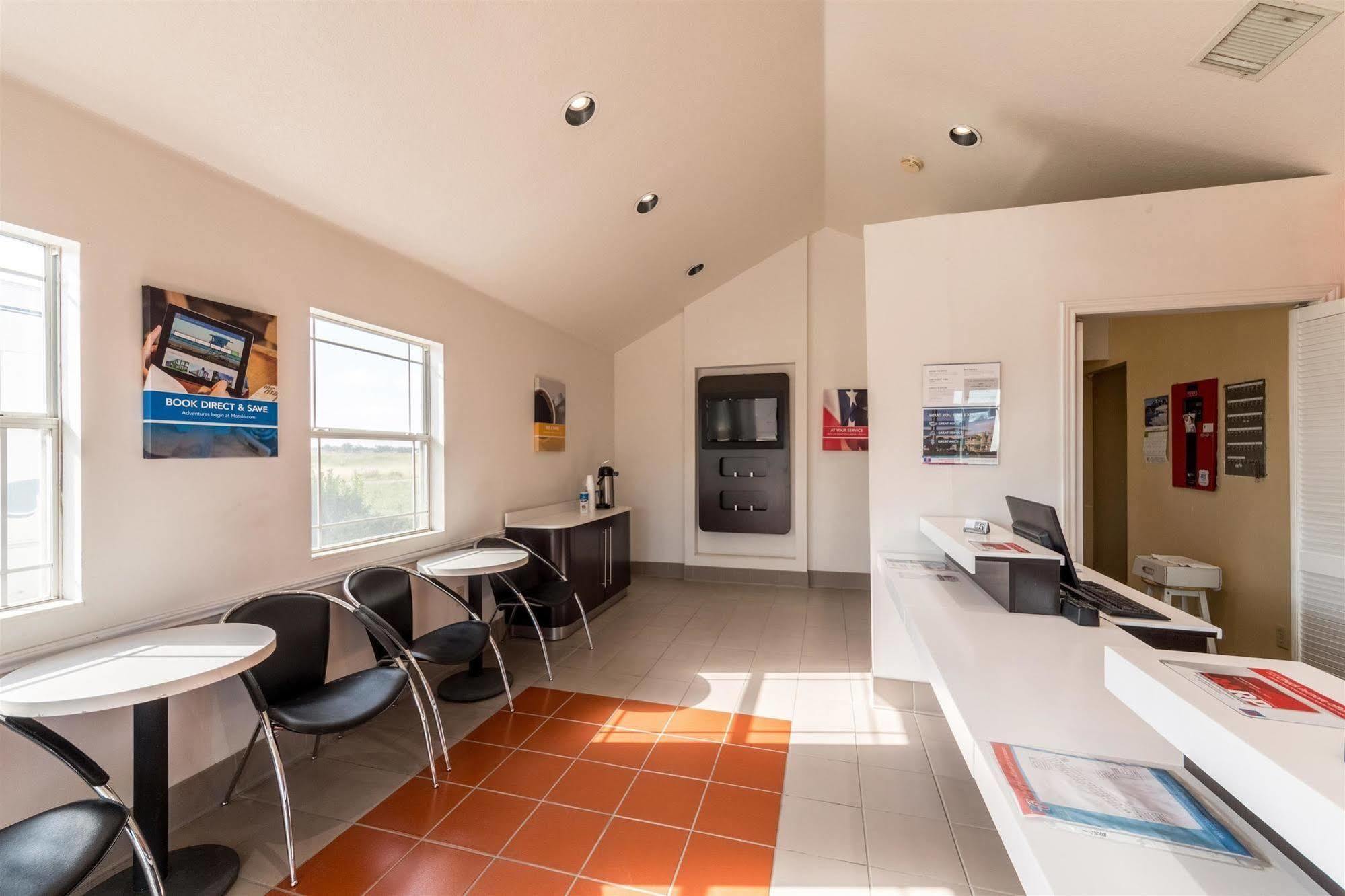 Motel 6 Seguin Tx Экстерьер фото