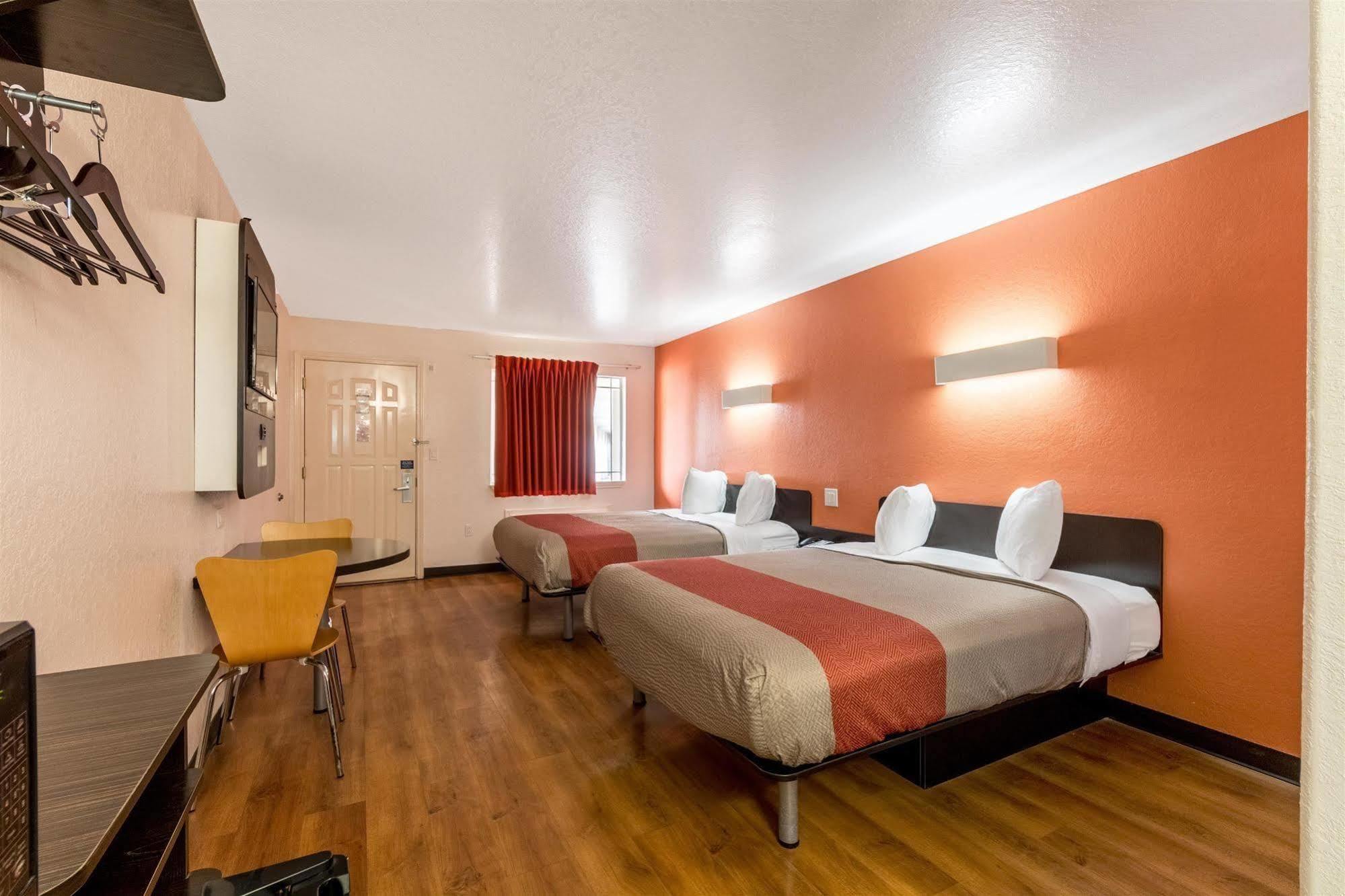 Motel 6 Seguin Tx Экстерьер фото