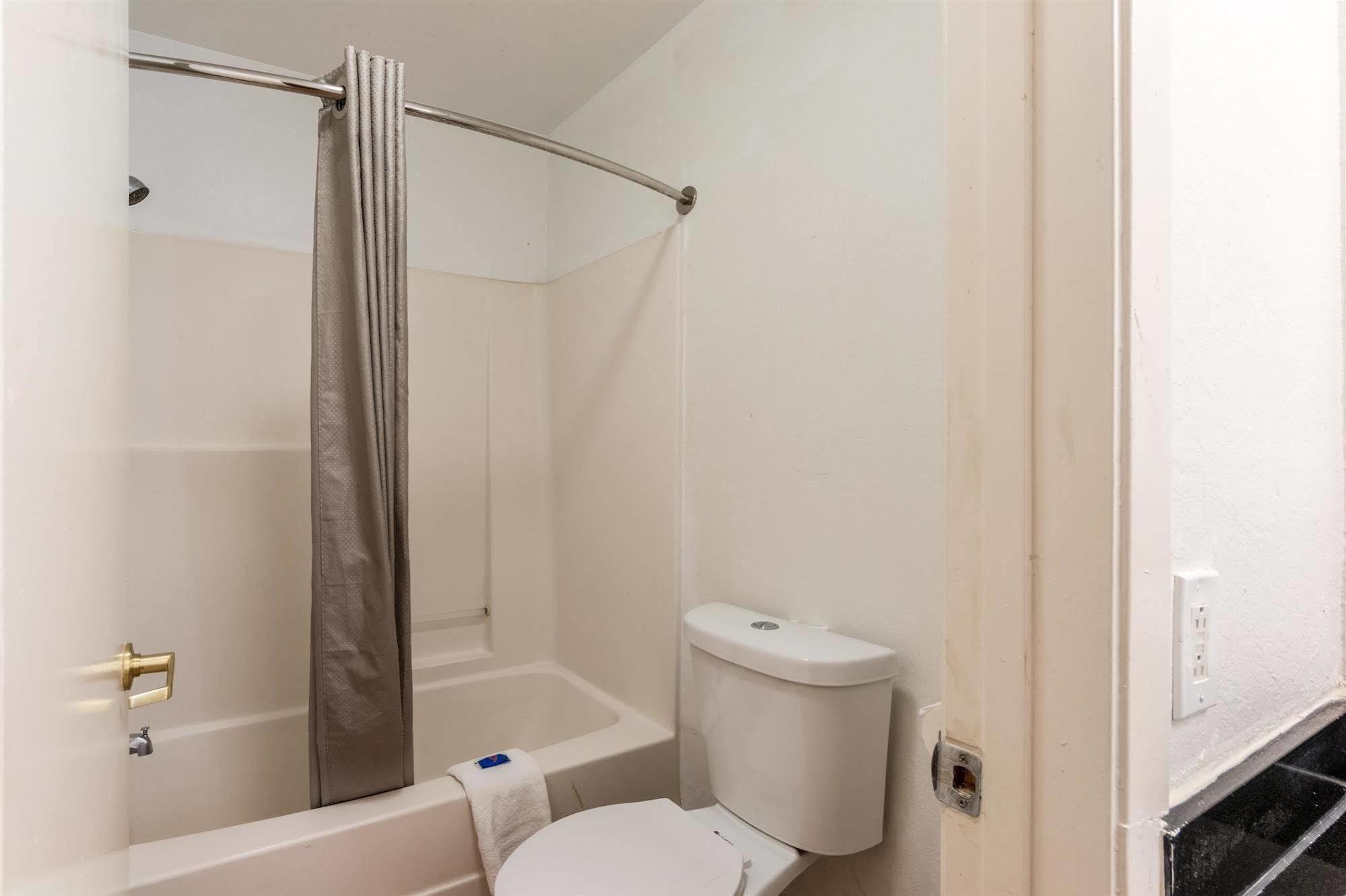 Motel 6 Seguin Tx Экстерьер фото